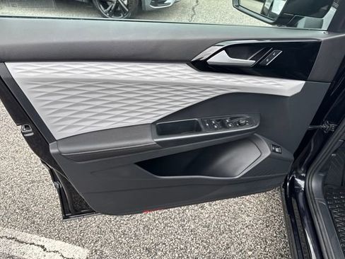 Certified 2024 Volkswagen Taos S image 11