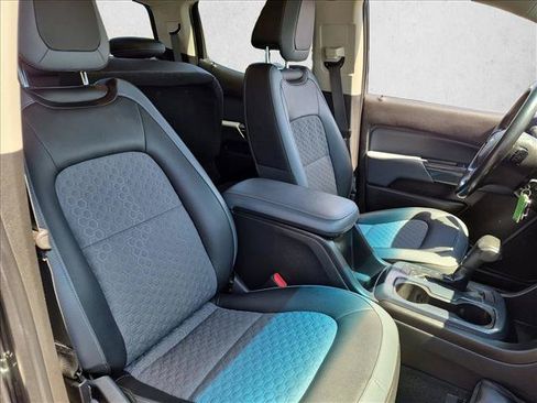 Used 2018 Chevrolet Colorado Z71 RWD image 19