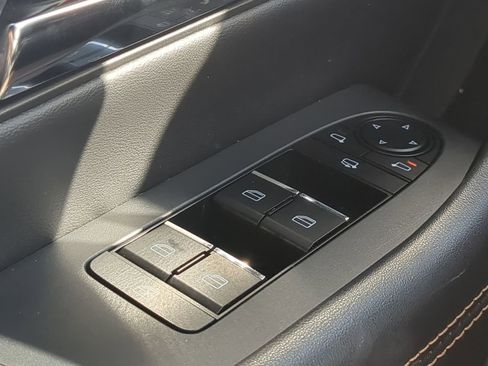 Certified 2025 MAZDA CX-70 3.3 Turbo S w/ Premium Package image 18