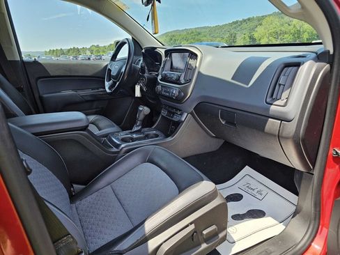 Used 2015 Chevrolet Colorado Z71 AWD/4WD image 13