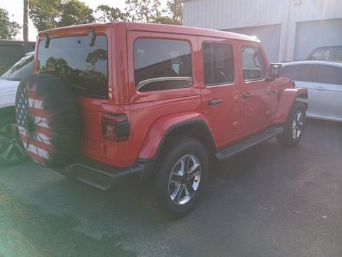 Used 2021 Jeep Wrangler Unlimited Sahara w/ LED Lighting Group AWD/4WD image 5