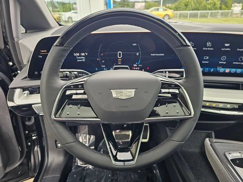 New 2026 Cadillac Optiq Luxury 2 AWD/4WD image 24