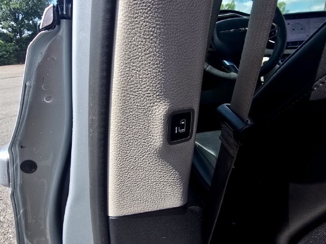 Used 2024 Chrysler Pacifica Touring-L FWD image 14