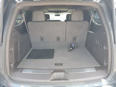 Used 2022 GMC Yukon XL Denali AWD/4WD image 30