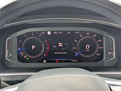 Used 2022 Volkswagen Tiguan SEL R-Line AWD/4WD image 43
