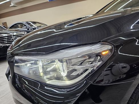 Used 2019 BMW 740i w/ M Sport Package RWD image 10