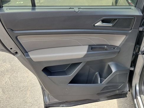 Used 2023 Volkswagen Atlas SE FWD image 9