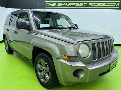 Used 2008 Jeep Patriot Sport FWD image 2