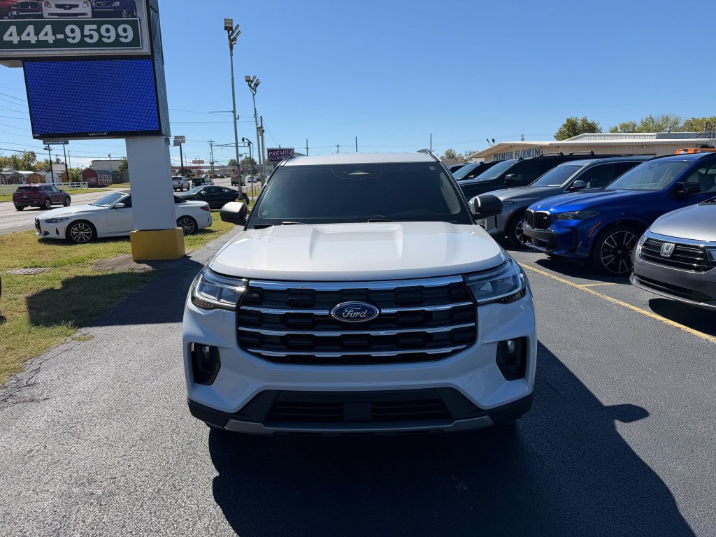 Used 2025 Ford Explorer Active w/ Active Comfort Package AWD/4WD image 8