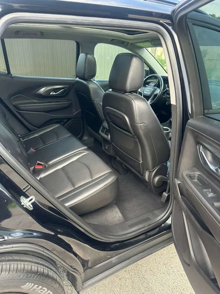 Used 2019 GMC Terrain SLT w/ Preferred Package FWD image 13