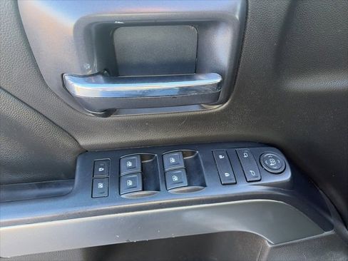 Used 2018 Chevrolet Silverado 1500 LT w/ All Star Edition image 11