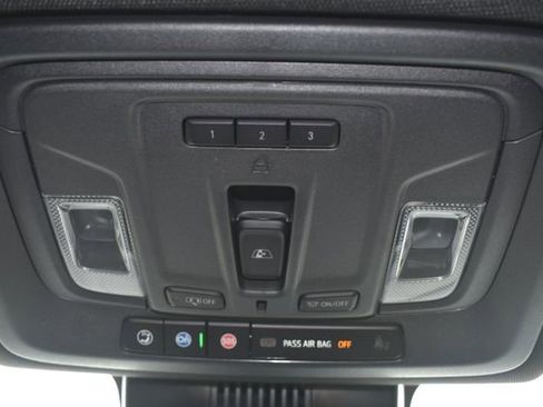 Used 2025 Chevrolet Silverado 2500 ZR2 w/ Technology Package AWD/4WD image 37