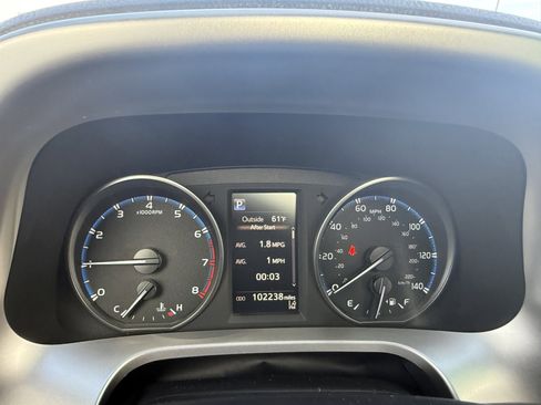 Certified 2018 Toyota RAV4 XLE image 9