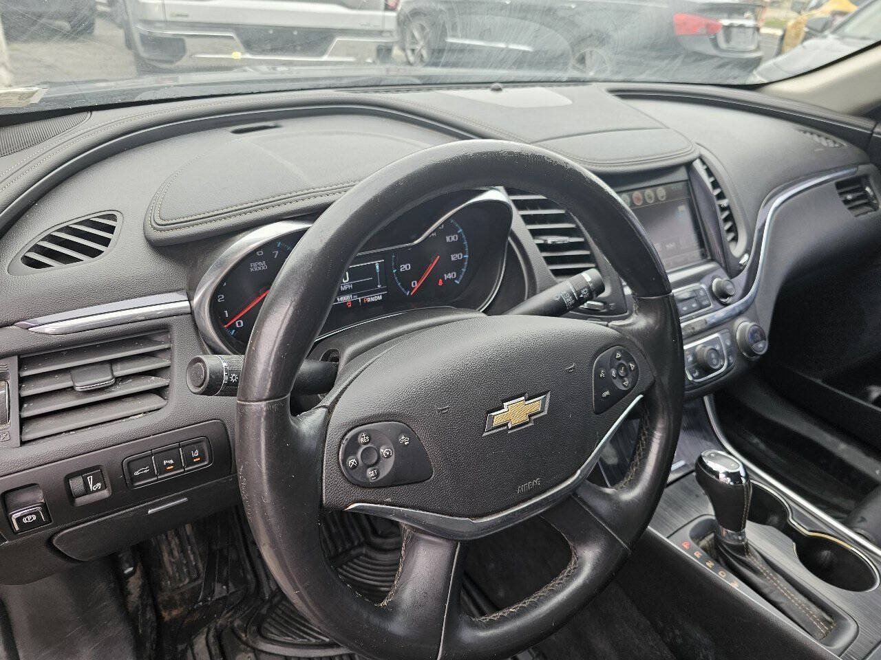 Used 2016 Chevrolet Impala LT FWD image 15
