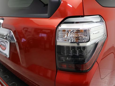Used 2022 Toyota 4Runner Limited image 9