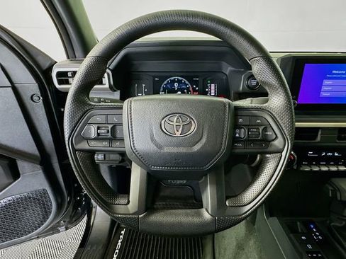 Certified 2025 Toyota Tacoma SR AWD/4WD image 13