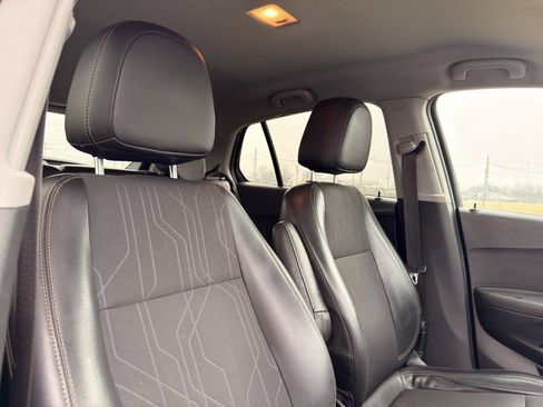 Used 2018 Chevrolet Trax LT w/ Driver Confidence Package image 52