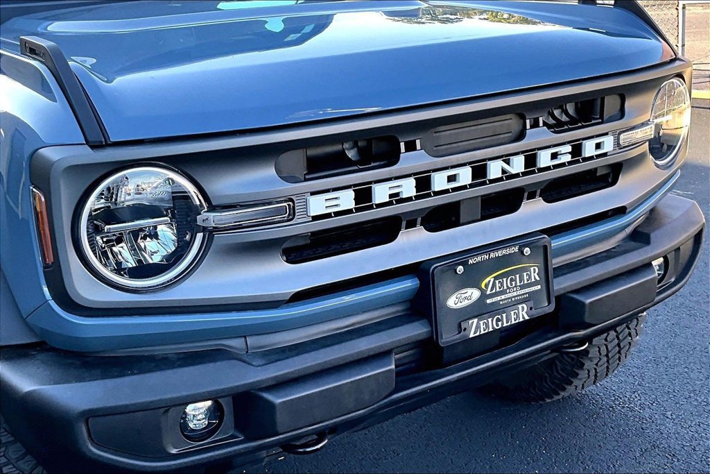 Certified 2023 Ford Bronco Big Bend w/ Sasquatch Package AWD/4WD image 29