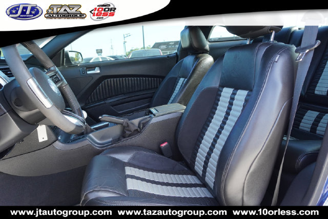 Used 2010 Ford Mustang Shelby GT500 RWD image 11