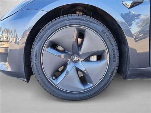 Used 2018 Tesla Model 3 Long Range image 25