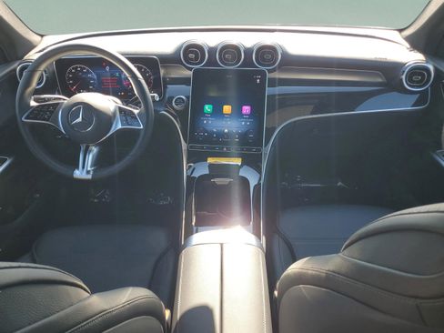 Used 2025 Mercedes-Benz GLC 300 image 14