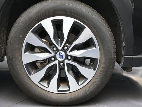 Certified 2024 Subaru Outback Limited image 9