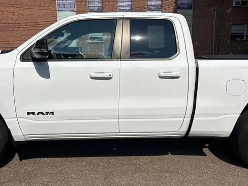 Used 2021 RAM 1500 Big Horn AWD/4WD image 3