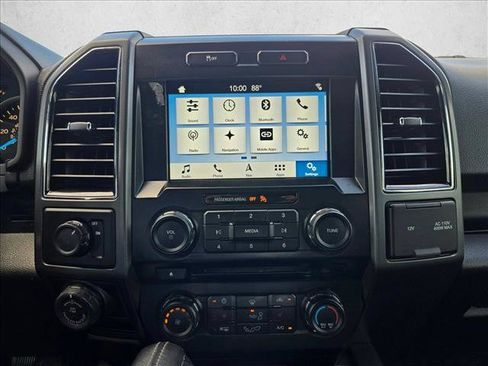 Used 2017 Ford F150 XLT w/ Equipment Group 302A Luxury RWD image 9