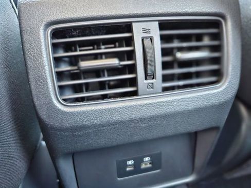 Certified 2023 Nissan Rogue SV image 29