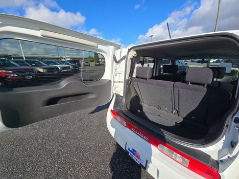 Used 2013 Nissan Cube 1.8 S w/ Interior Designer Pkg image 16