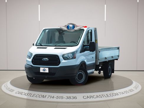 Used 2018 Ford Transit 250 138 RWD image 1