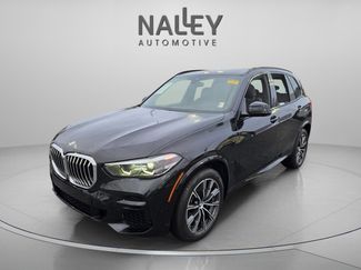 Used 2022 BMW X5 xDrive40i w/ M Sport Package video 1