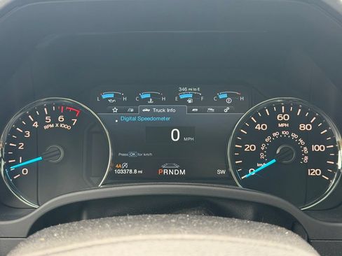 Used 2018 Ford F150 Platinum w/ Equipment Group 701A Luxury AWD/4WD image 13