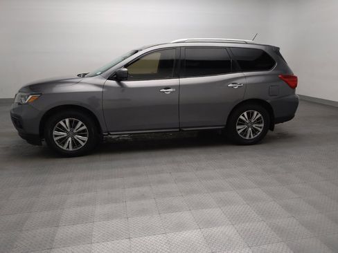 Used 2018 Nissan Pathfinder SV FWD image 2