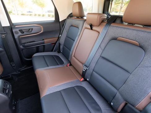 Used 2023 Ford Bronco Sport Outer Banks w/ Tech Package image 27