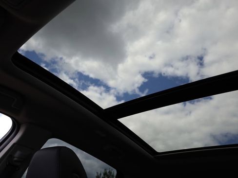 New 2026 Acura MDX SH-AWD image 25