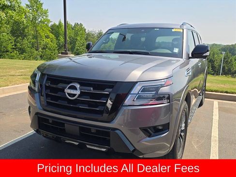 Used 2024 Nissan Armada SL w/ Midnight Edition Package RWD image 3