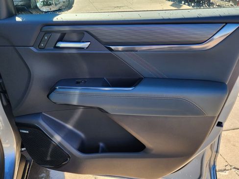 New 2026 GMC Acadia AT4 w/ Super Cruise Package image 40