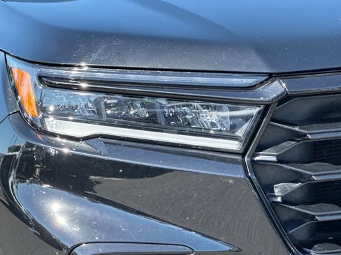 Used 2025 Honda Pilot Black Edition image 43