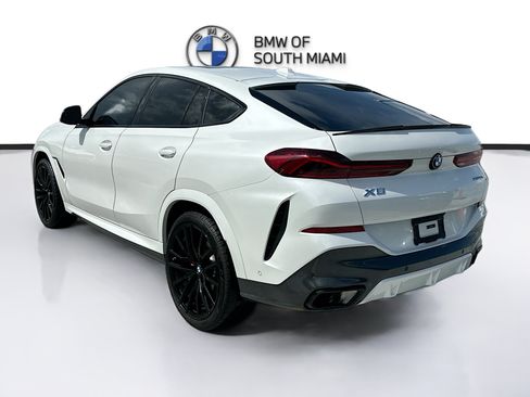 Certified 2025 BMW X6 xDrive40i w/ Premium Package AWD/4WD image 5