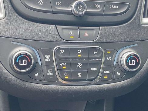 Used 2025 Chevrolet Malibu LT FWD image 27