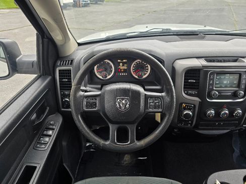 Used 2018 RAM 1500 Express w/ Express Value Package AWD/4WD image 13