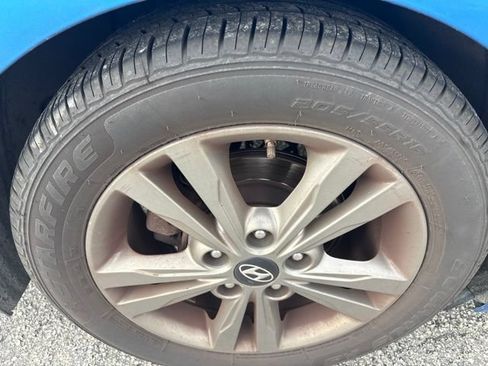 Used 2018 Hyundai Elantra SEL FWD image 4