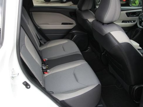 Certified 2025 Subaru Forester Premium AWD/4WD image 35
