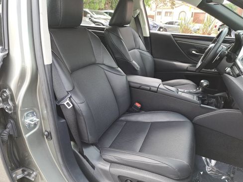 Used 2021 Lexus ES 250 w/ Premium Package AWD/4WD image 10