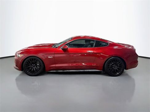 Used 2017 Ford Mustang GT image 10