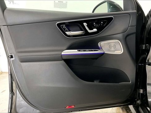 New 2026 Mercedes-Benz GLC 300 image 10