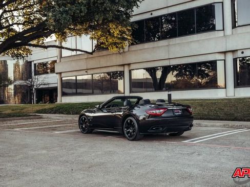 Used 2013 Maserati GranTurismo Sport image 19