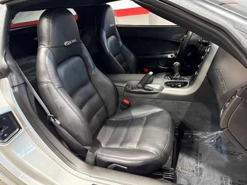 Used 2007 Chevrolet Corvette Z06 w/ Preferred Equipment Group RWD image 59