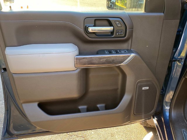 Used 2020 Chevrolet Silverado 2500 LTZ w/ LTZ Premium Package AWD/4WD image 12